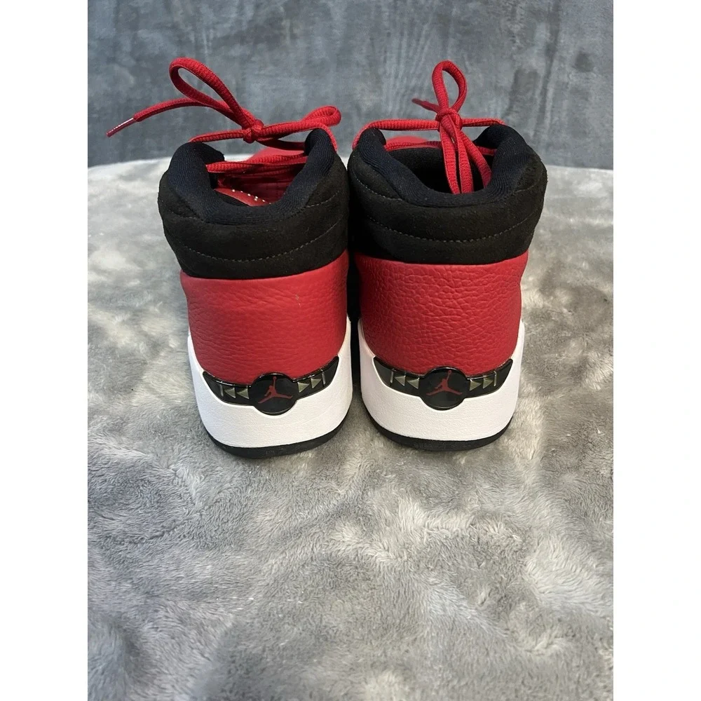 Size 9.5 - Air Jordan Team Showcase Gym Red Black